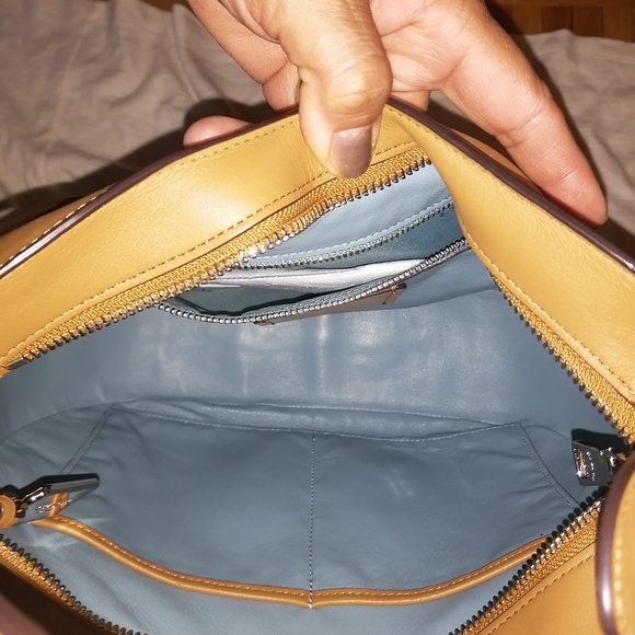 Coach handbag - Picture 2 of 4